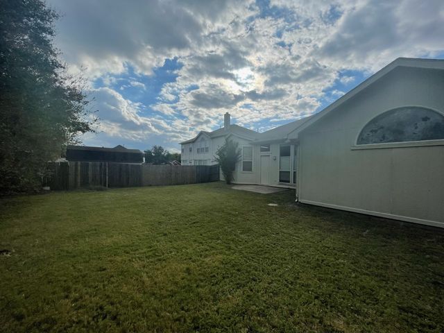 7709 Amsterdam Lane, Arlington, TX 76002