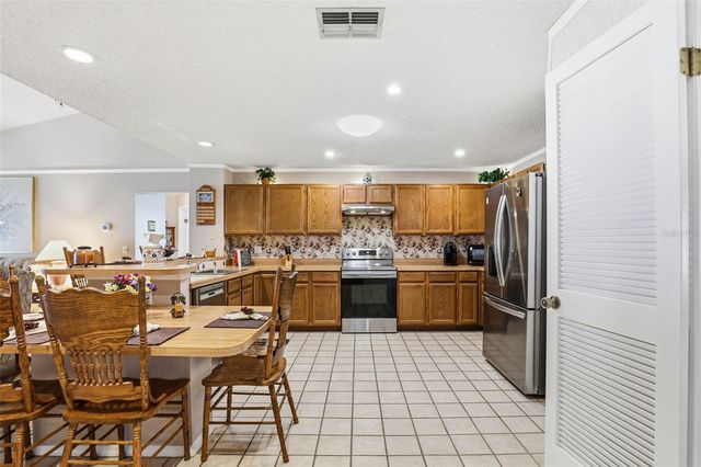 9727 FOX CHAPEL ROAD, Tampa, FL 33647