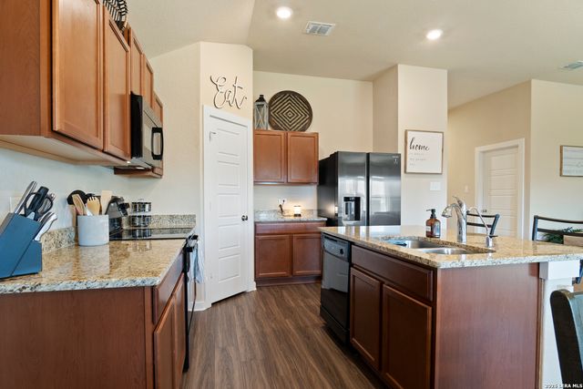 6830 Diamond, San Antonio, TX 78242