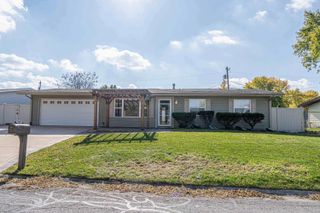 384 Sandalwood Drive, Valparaiso, IN 46385