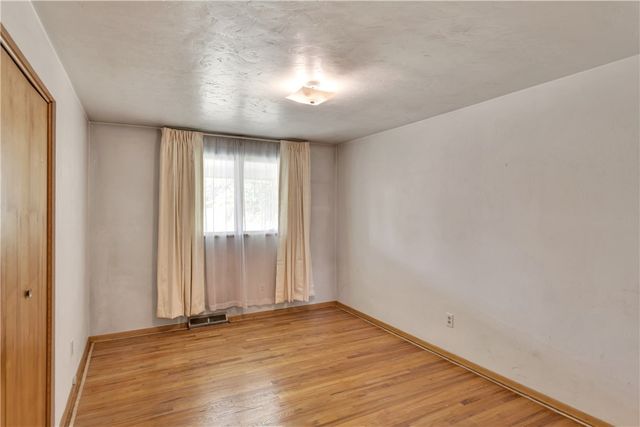 115 Montgomery Dr, Pine Twp, PA 15090