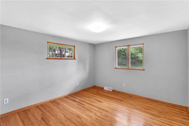 115 Montgomery Dr, Pine Twp, PA 15090