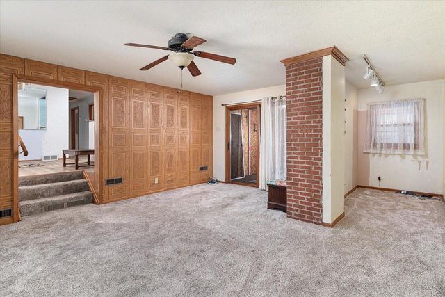 N6213 Fox STREET, Onalaska, WI 54650