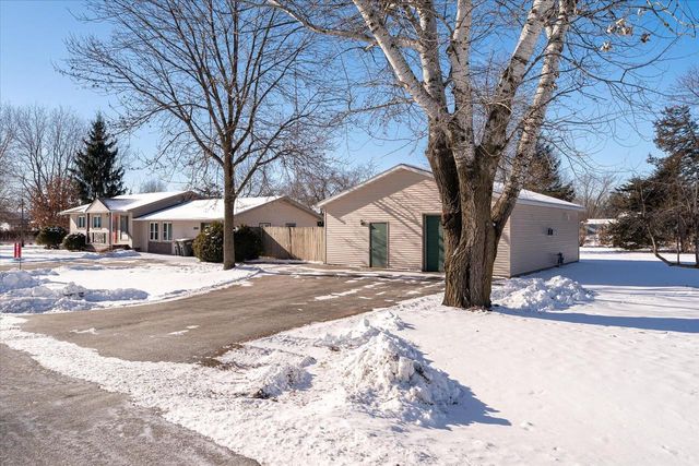 N6213 Fox STREET, Onalaska, WI 54650