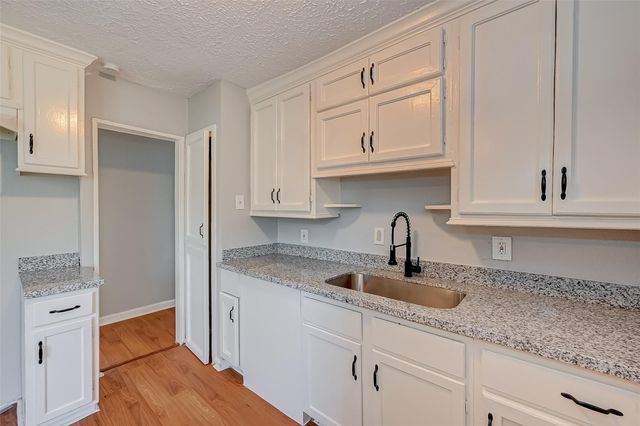 7946 Jutland Road, Houston, TX 77033