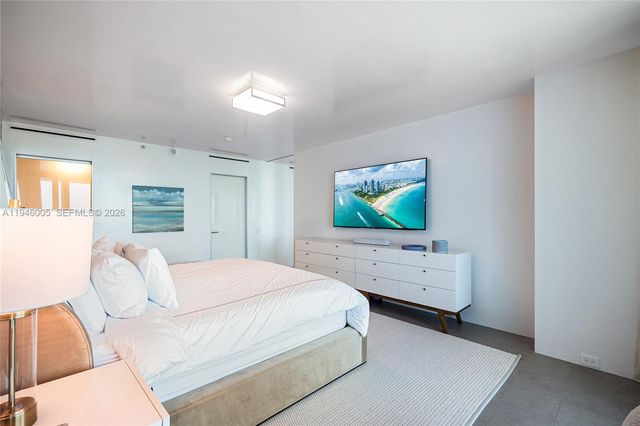 6799 Collins Ave LPH01 & LPH02, Miami Beach, FL 33141