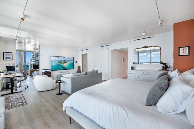 6799 Collins Ave LPH01 & LPH02, Miami Beach, FL 33141