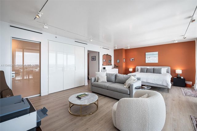 6799 Collins Ave LPH01 & LPH02, Miami Beach, FL 33141