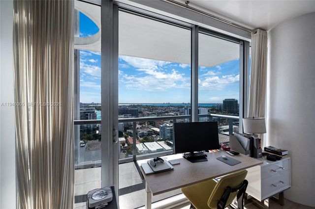 6799 Collins Ave LPH01 & LPH02, Miami Beach, FL 33141