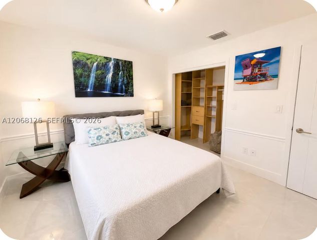 11351 SW 26th St, Miami, FL 33165