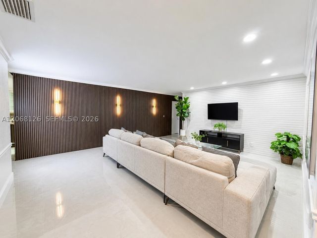 11351 SW 26th St, Miami, FL 33165