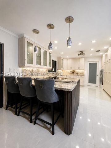 11351 SW 26th St, Miami, FL 33165