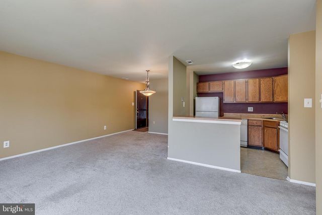 716 WOODHOLLOW DR, Marlton, NJ 08053