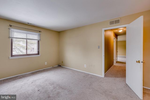 716 WOODHOLLOW DR, Marlton, NJ 08053