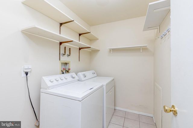 716 WOODHOLLOW DR, Marlton, NJ 08053