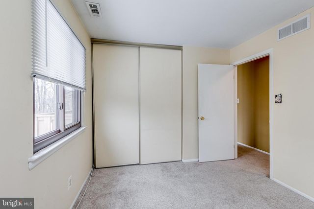 716 WOODHOLLOW DR, Marlton, NJ 08053