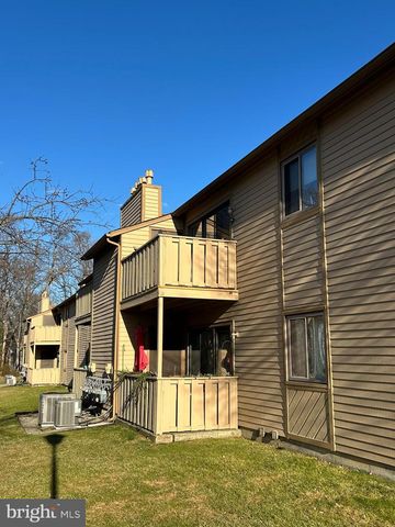 716 WOODHOLLOW DR, Marlton, NJ 08053