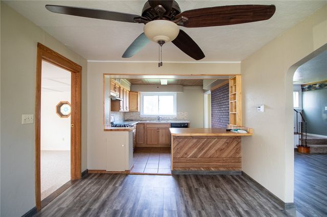 111 WASHINGTON Street, Edinboro, PA 16412