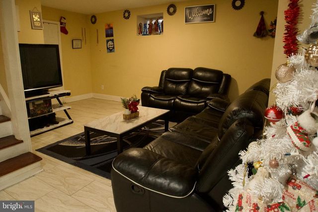 5702 LANDOVER RD, Hyattsville, MD 20784