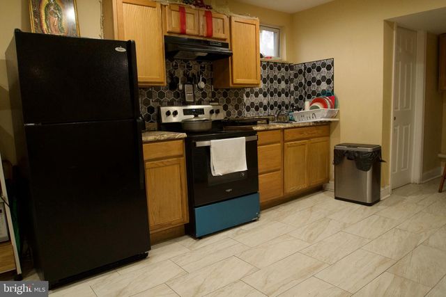 5702 LANDOVER RD, Hyattsville, MD 20784