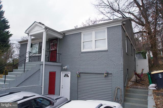 5702 LANDOVER RD, Hyattsville, MD 20784