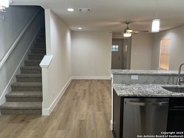 127 DAMON DIVIDE, San Antonio, TX 78253