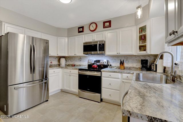 1 Salem Drive B, Whiting, NJ 08759