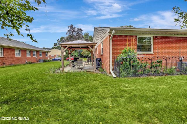 1 Salem Drive B, Whiting, NJ 08759