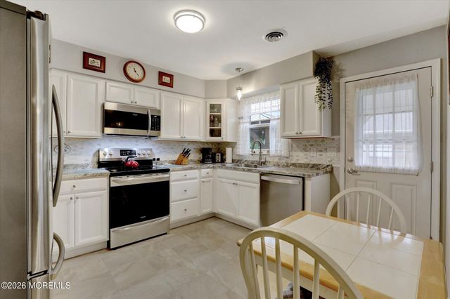 1 Salem Drive B, Whiting, NJ 08759