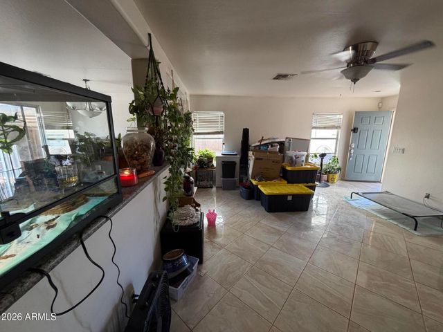 11574 W VOGEL Avenue, Youngtown, AZ 85363