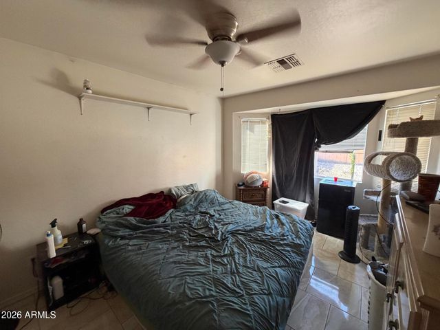 11574 W VOGEL Avenue, Youngtown, AZ 85363