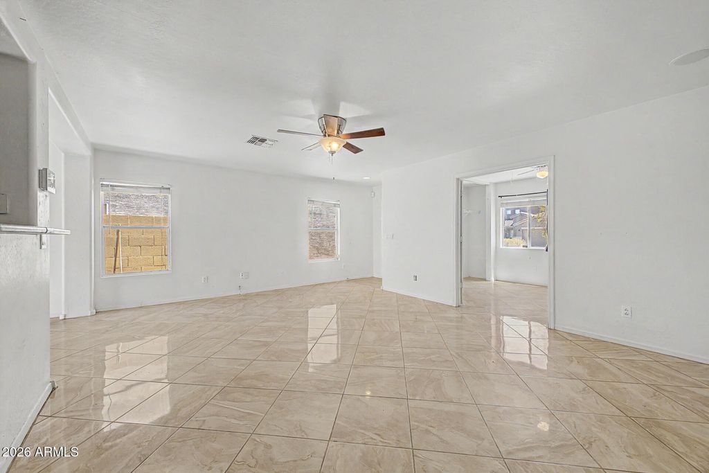 11574 W VOGEL Avenue, Youngtown, AZ 85363 — photo 3