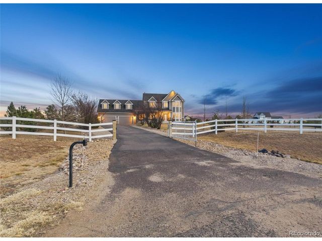 970 Inyokern Ct, Watkins, CO 80137