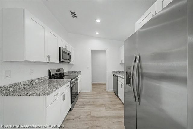2721 W Exeter Road, Avon Park, FL 33825