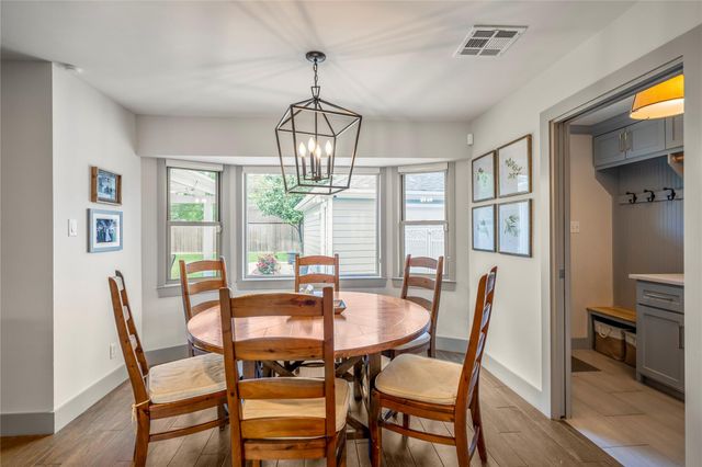 1911 Stebbins Drive, Houston, TX 77043