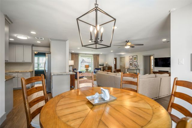 1911 Stebbins Drive, Houston, TX 77043