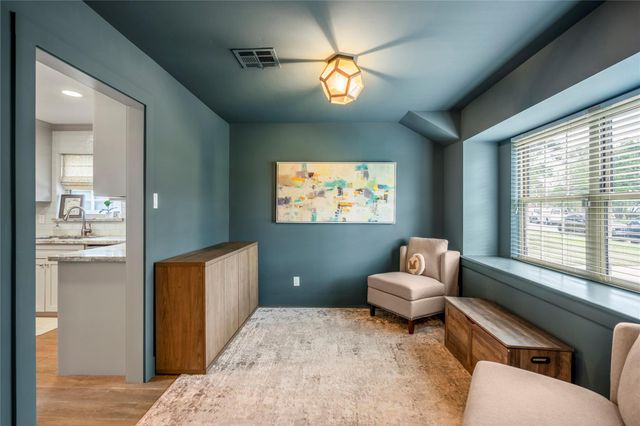 1911 Stebbins Drive, Houston, TX 77043