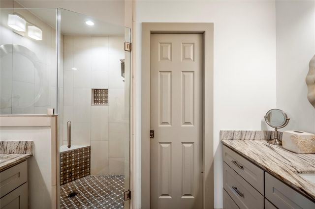 1911 Stebbins Drive, Houston, TX 77043