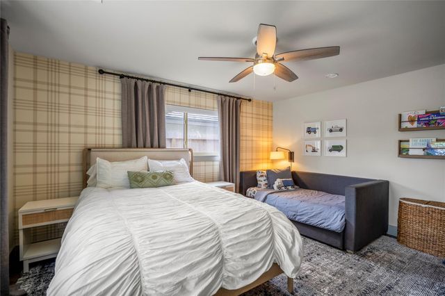 1911 Stebbins Drive, Houston, TX 77043