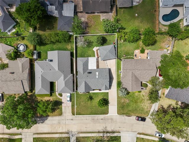 1911 Stebbins Drive, Houston, TX 77043