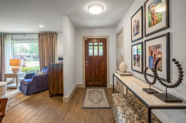 1911 Stebbins Drive, Houston, TX 77043