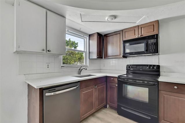 4841 MANOR DRIVE, New Port Richey, FL 34652