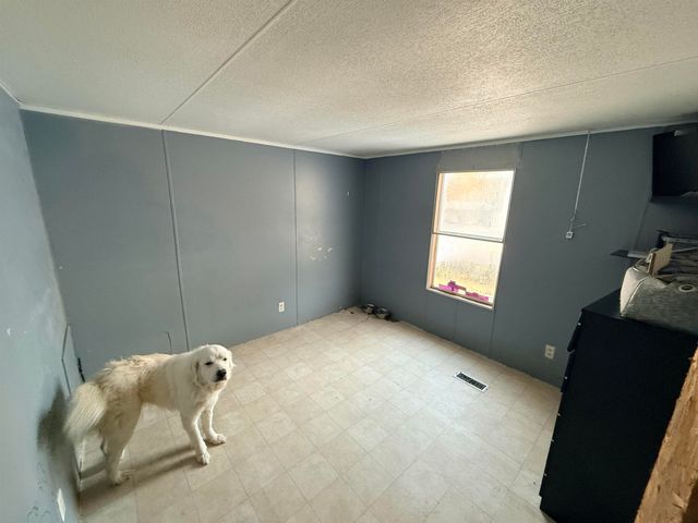 9 McCusker Place, Claremont, NH 03743