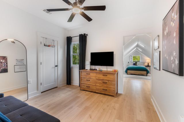 587 W Keanahalululu LN, Bastrop, TX 78602