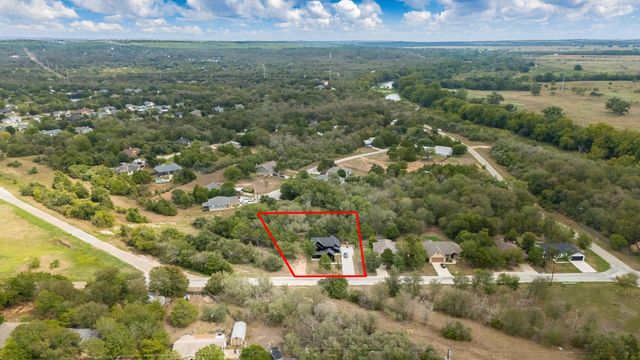 587 W Keanahalululu LN, Bastrop, TX 78602