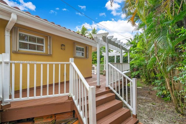 4416 SW 14th St, Miami, FL 33134