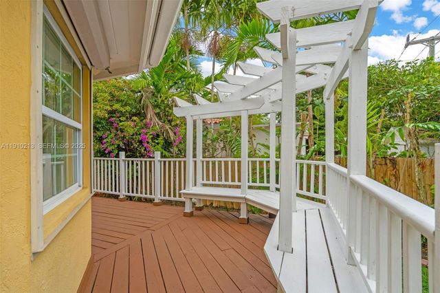 4416 SW 14th St, Miami, FL 33134