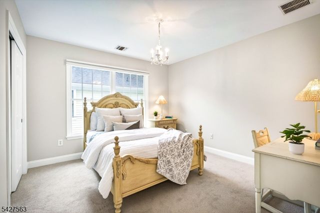 506 Codding Rd, Westfield Town, NJ 07090