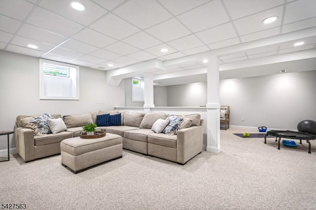 506 Codding Rd, Westfield Town, NJ 07090