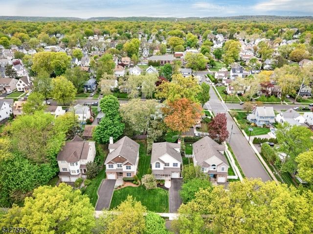 506 Codding Rd, Westfield Town, NJ 07090